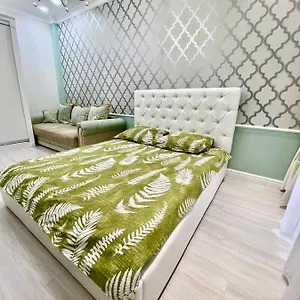Expo Boulevard-5 Апартаменты